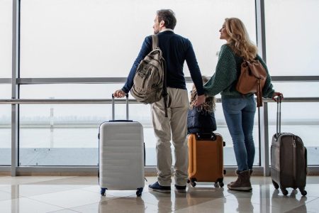 On the Road to the Perfect Journey: How to Choose the Right Suitcase